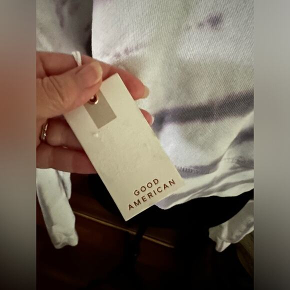 Good American Cropped & Cool Hoodie - Picture 10 of 12
